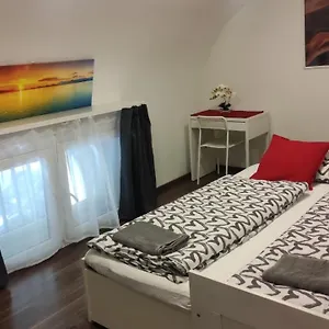  Apartamento Eiffel-t45 Five Bedroom Hungría
